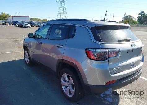 2021 Jeep Compass Latitude 4X4 z USA, uszkodzony, nr VIN 3C4NJDBB6MT601575